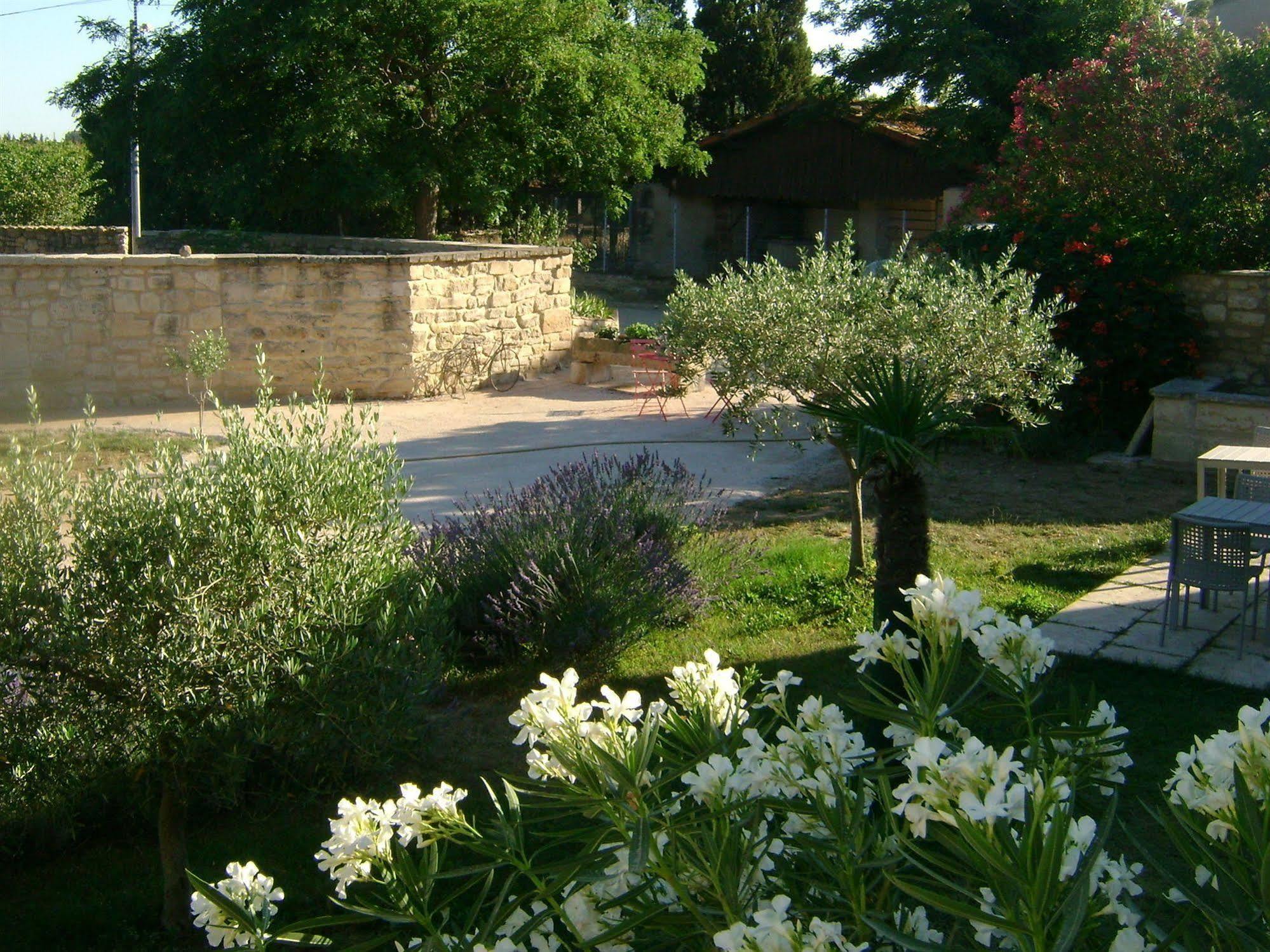 Mas Guiraud, Le Coquet Bed & Breakfast Beaucaire  Dış mekan fotoğraf