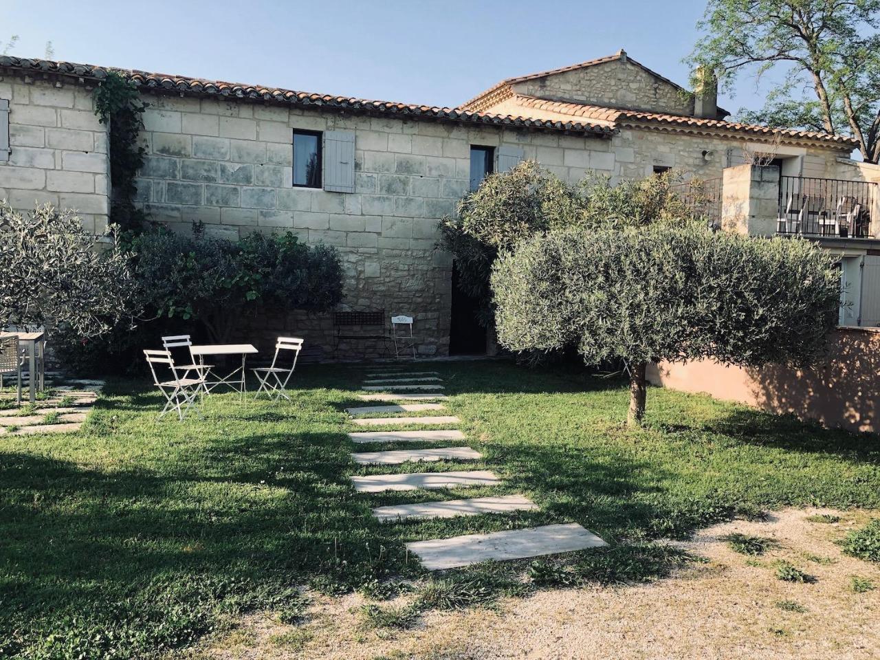 Mas Guiraud, Le Coquet Bed & Breakfast Beaucaire  Dış mekan fotoğraf